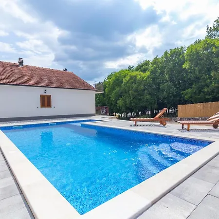 Tone, Makarska - Villa