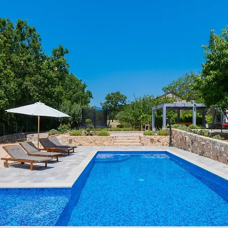 Tone, Makarska -
