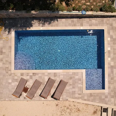 Tone, Makarska - Villa